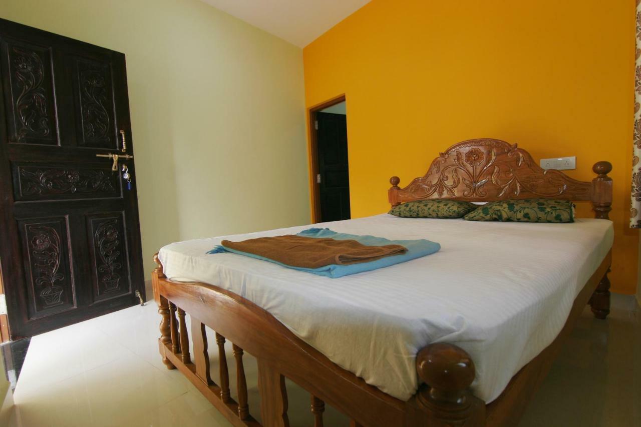 Rudra Holidays Guest House 아람볼 외부 사진